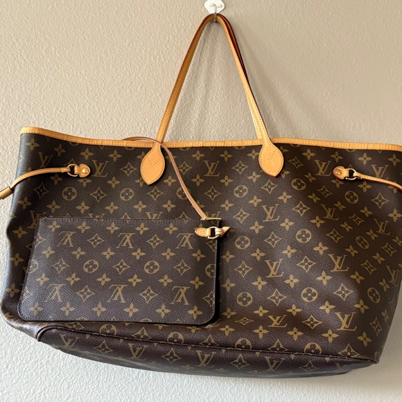 Louis Vuitton GM Monogram Neverfull large tote - Picture 5 of 11